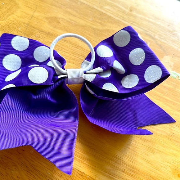 Cheer bow - Picture 3 of 3